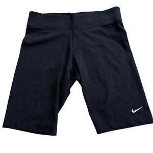 Nike Women's Black Tight Fit Mid Rise Short Length Shorts Size M NEW NWT